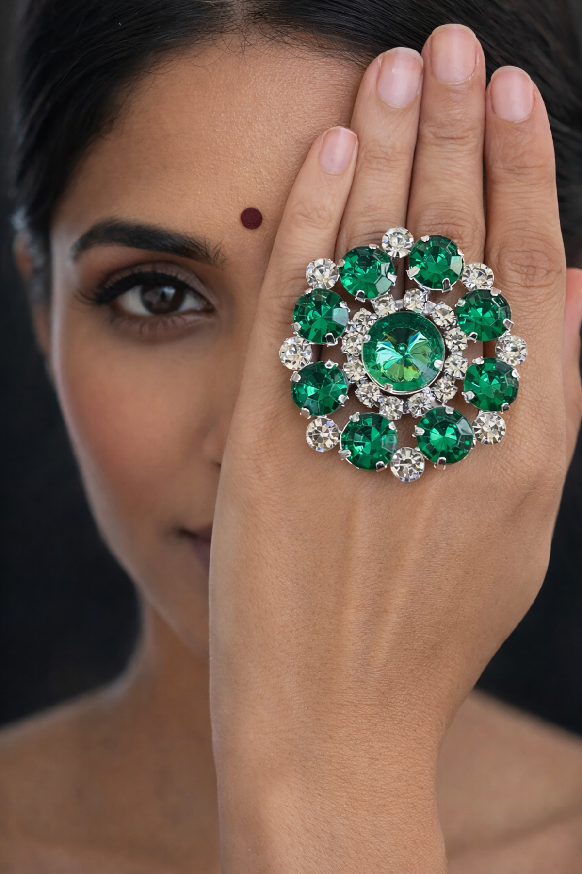 Gümüş Renk Taş Detaylı Tasarım Ayarlanabilir Yüzük