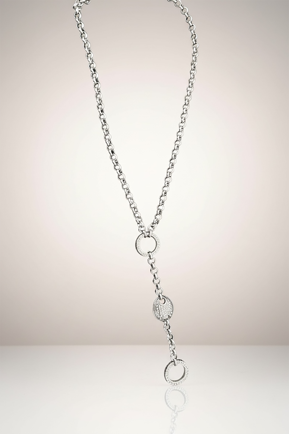 Gümüş Renk Zincir Detaylı Halka Detay Çelik Kolye