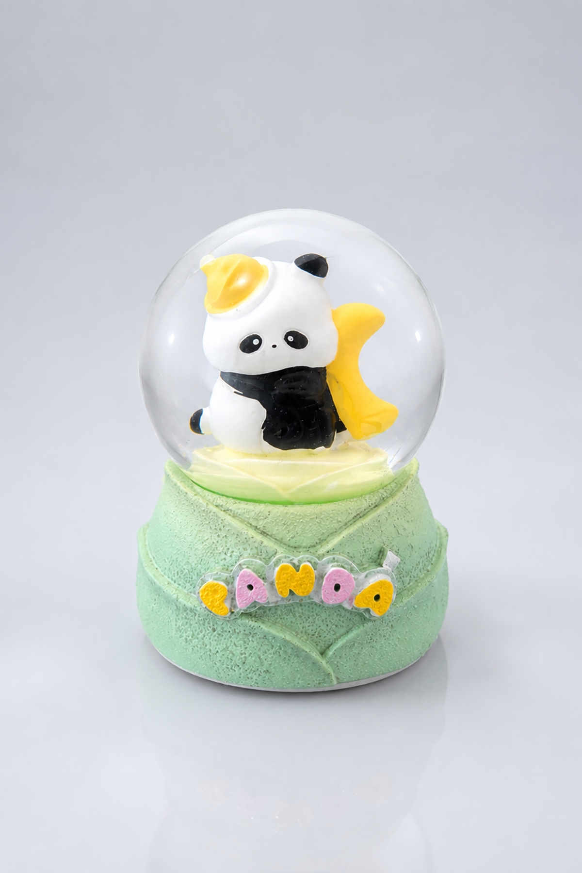 Yeşil Renk Panda Figürlü Işıklı Küçük  Kar Küresi