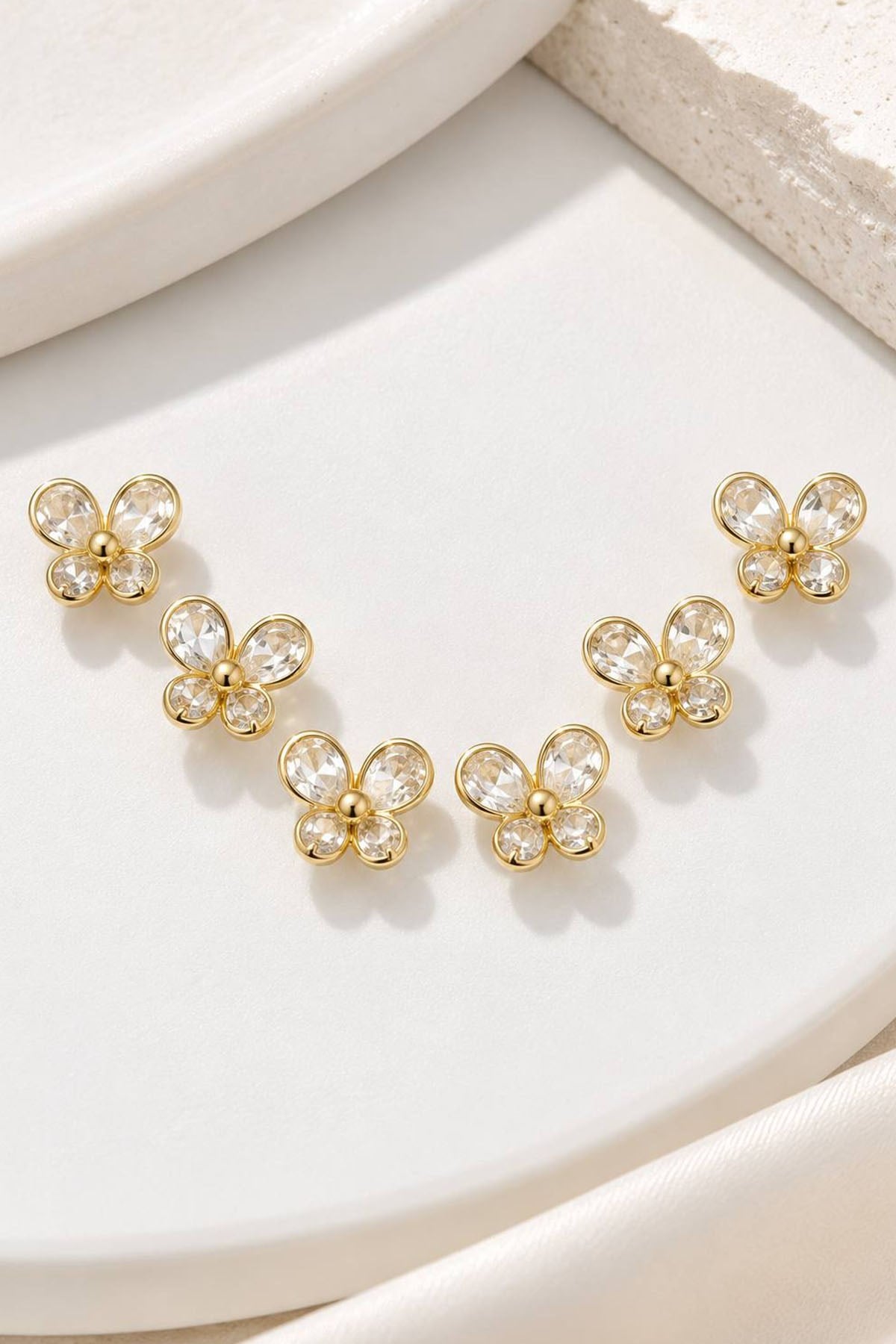 Altın Renk 6lı Taşlı Küpe Set