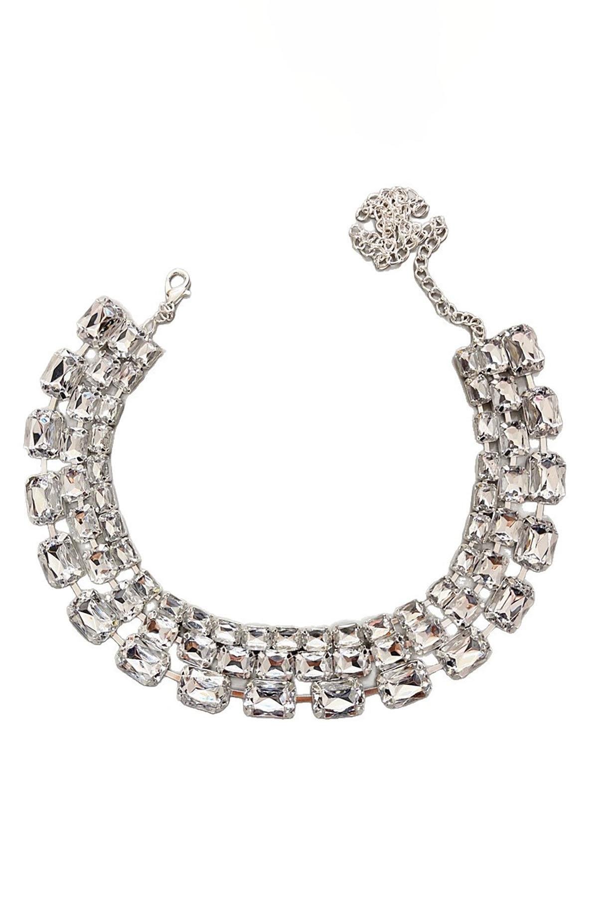 Gümüş Renk Taş Detaylı Tasarım Abiye Kolye