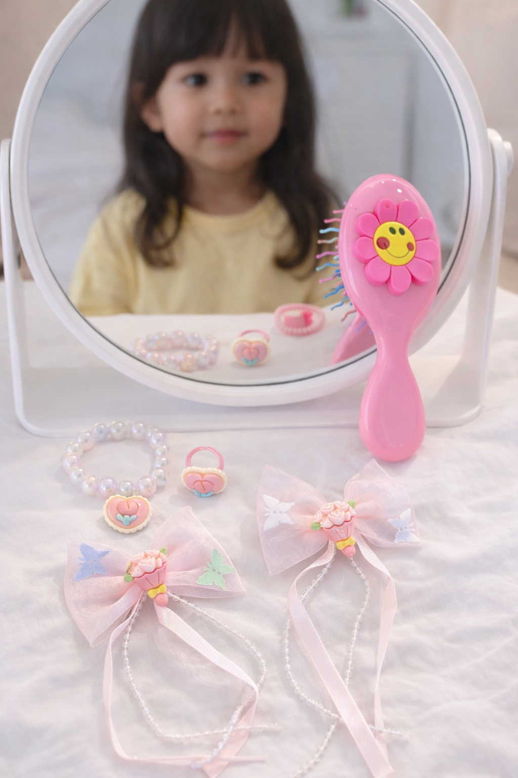 Koyu Pembe Renk Çocuk Tarak,Bileklik,Yüzük Ve Toka Set