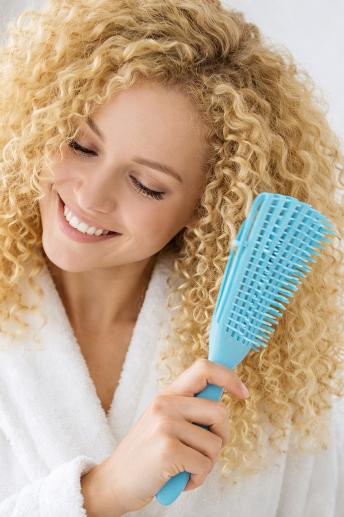 Mavi Renk Kıvırcık Saçlar İçin Dolaşmayı Önleyen Tarak