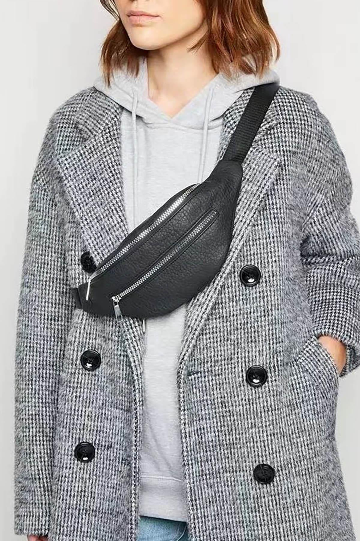 Siyah Renk Deri Bel Çantası