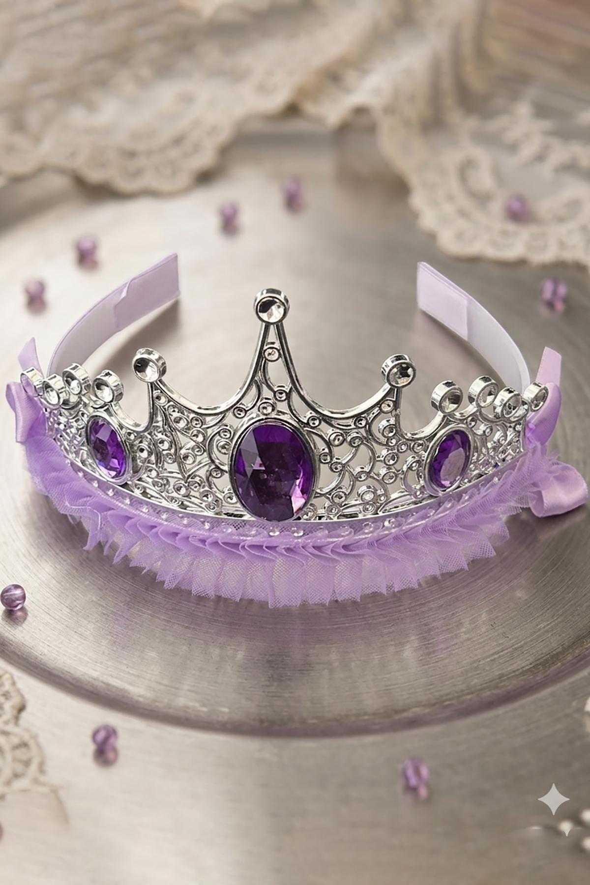 Mor Renk Taş Detaylı Çocuk Taç