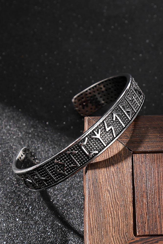 Gümüş Renk Viking Yazılı Çelik Kelepçe Bileklik