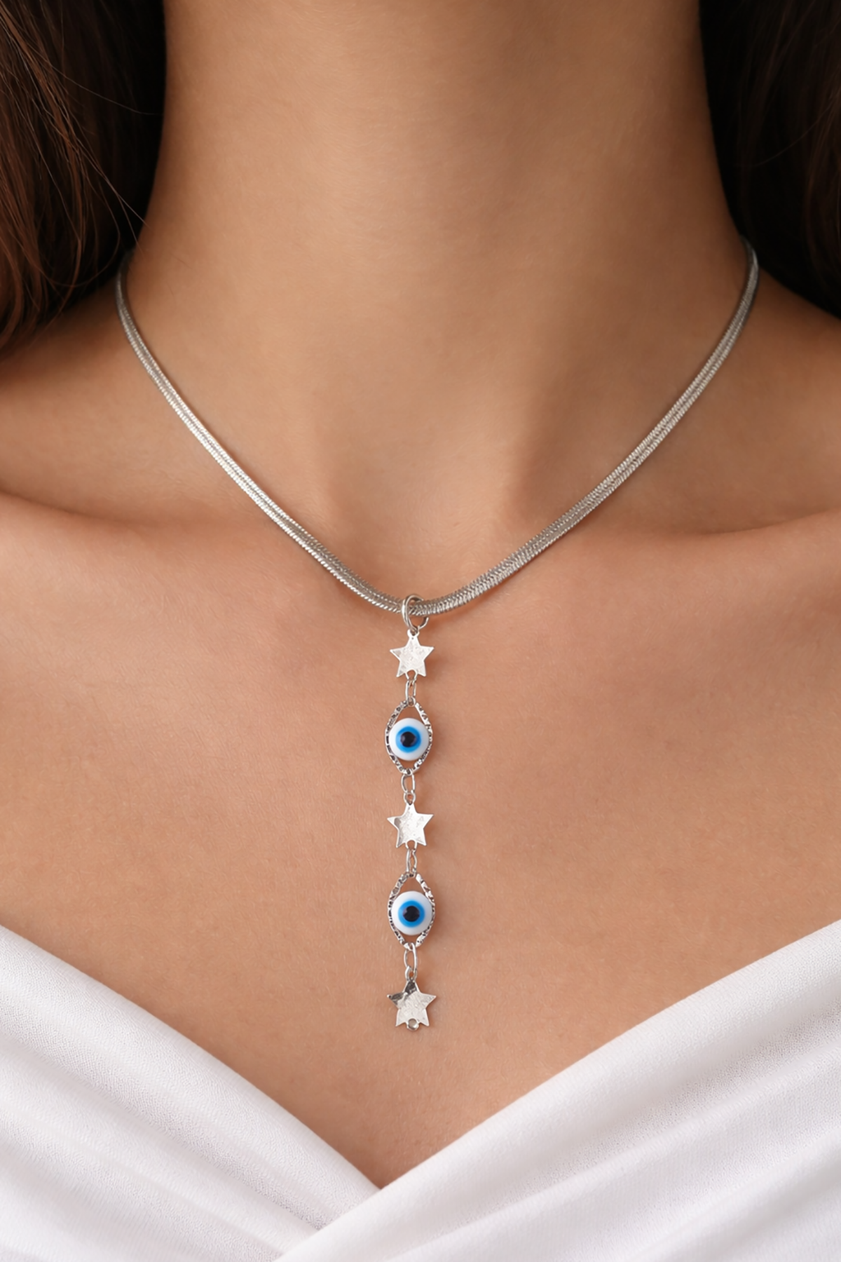 Gümüş Renk Göz Ve Yıldız Figürlü Çelik Kolye