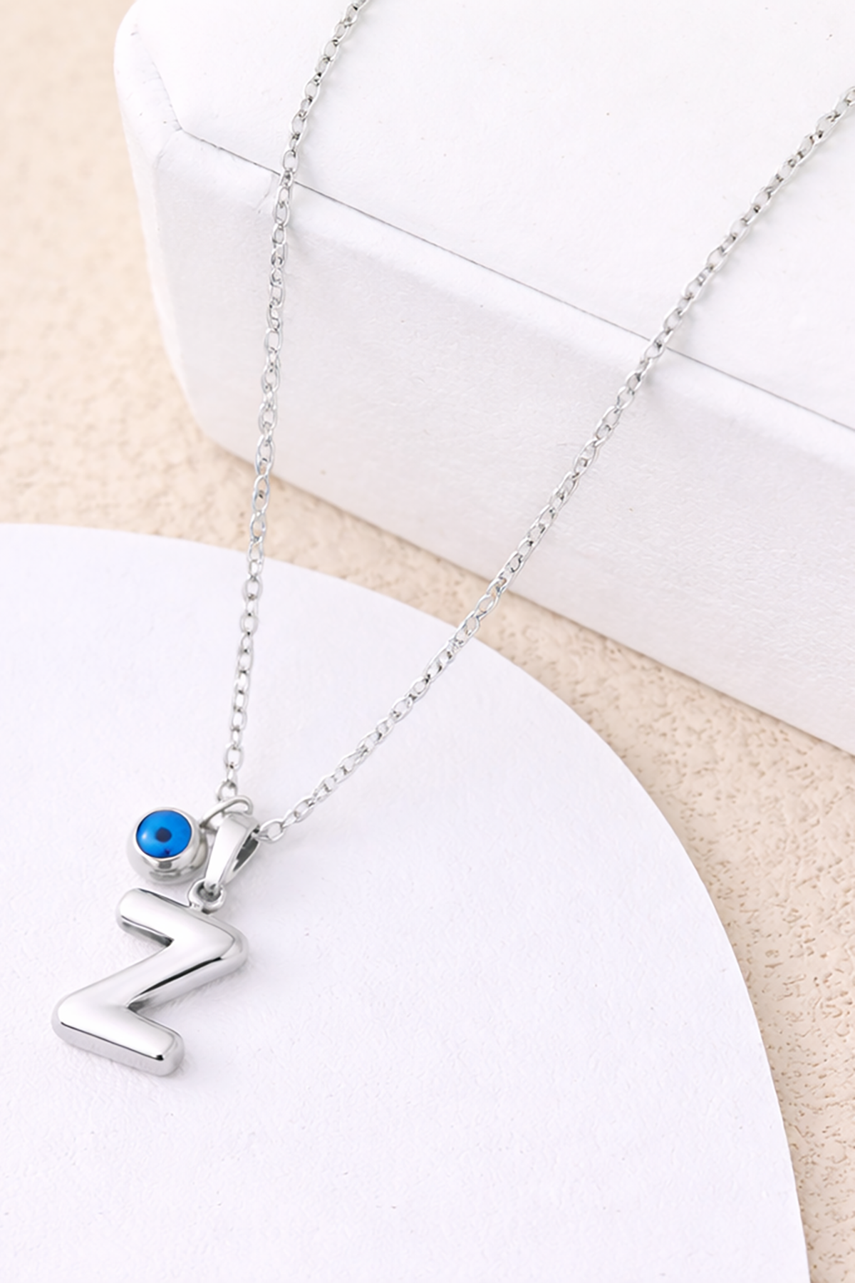 Gümüş Renk Z Harf Çelik Kolye