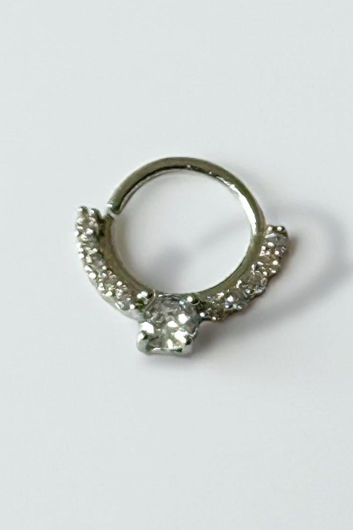 Gümüş Renk Taş Detaylı Çelik Halka Tragus/Kıkırdak Küpe/Piercing (Tek)