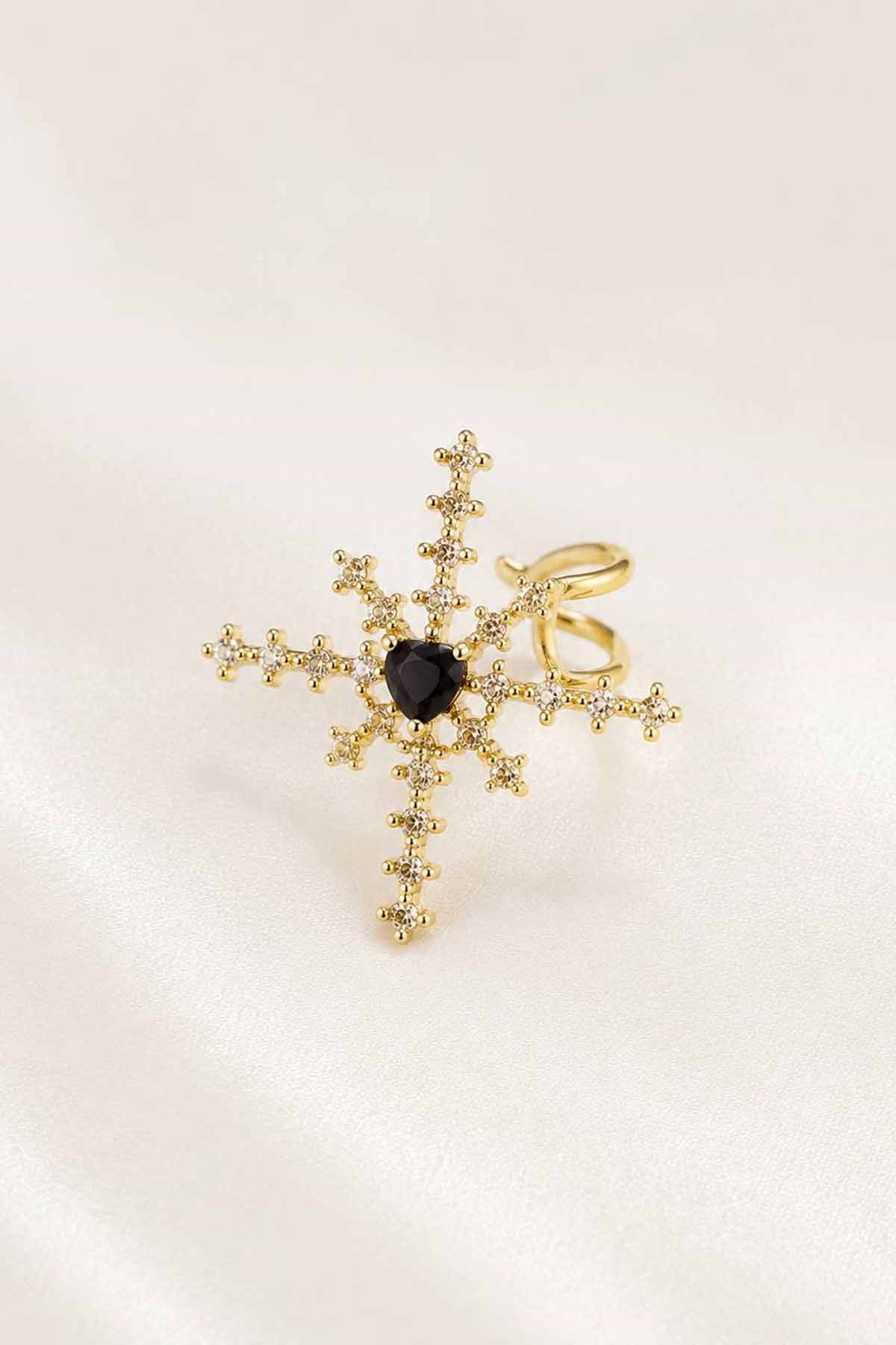 Altın Renk  Kalp Figürlü Taş Detaylı TX Ear Cuff (Tek)