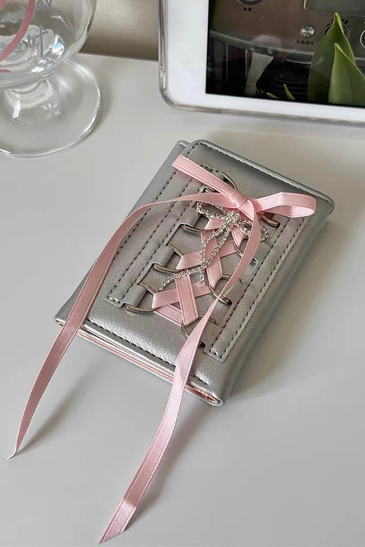 Gri Renk Pembe Kurdele Detaylı Kadın Cüzdan/ Kartlık