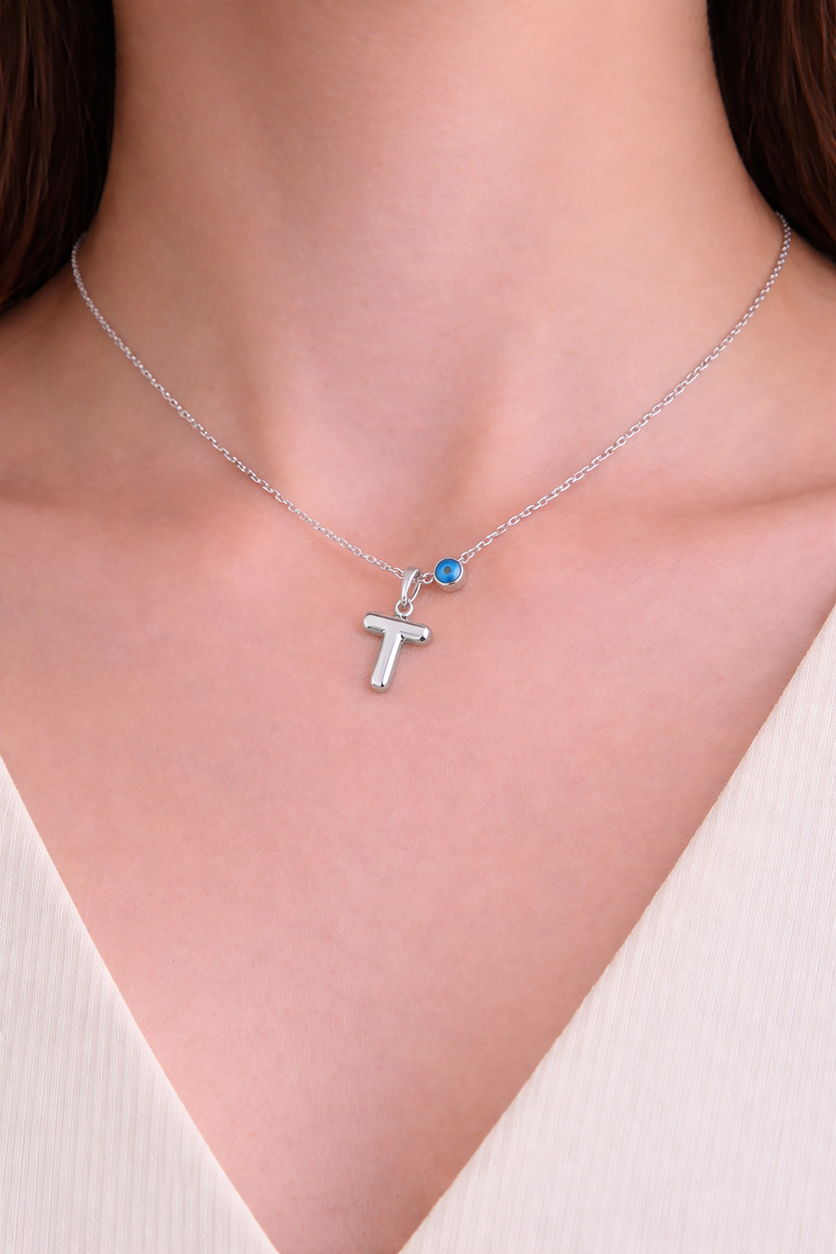 Gümüş Renk T Harf Çelik Kolye