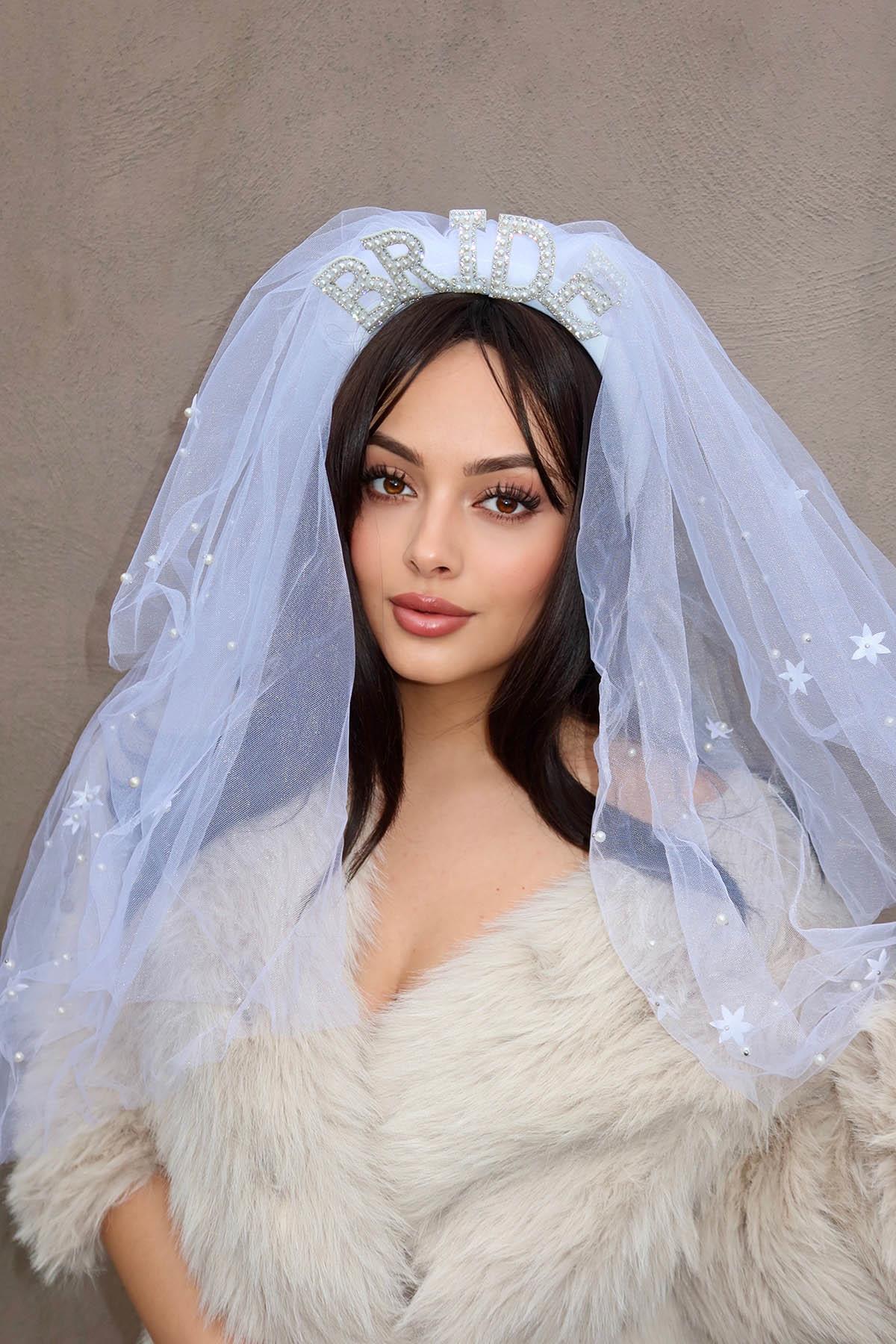 Beyaz Renk Bride Yazılı Duvak Detaylı Gelin Taç
