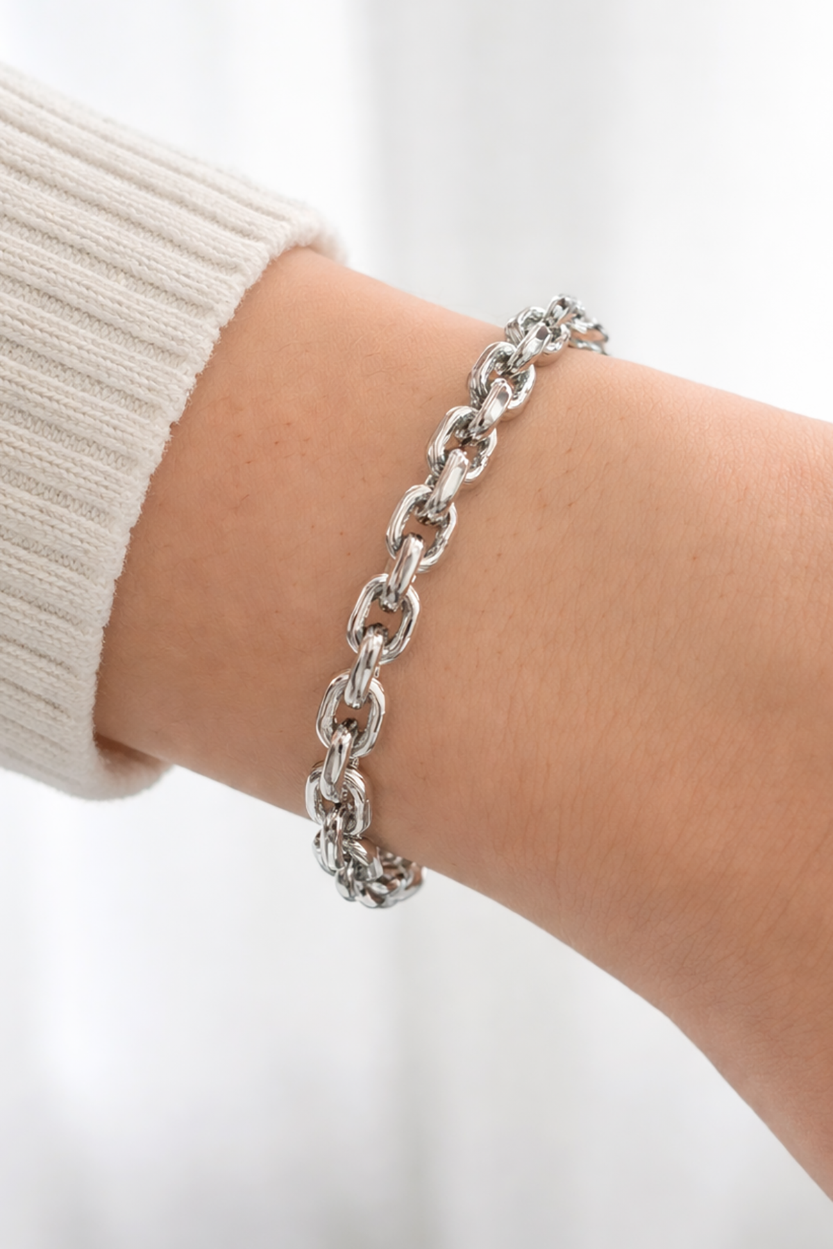 Gümüş Renk Metal Kelepçe Bileklik