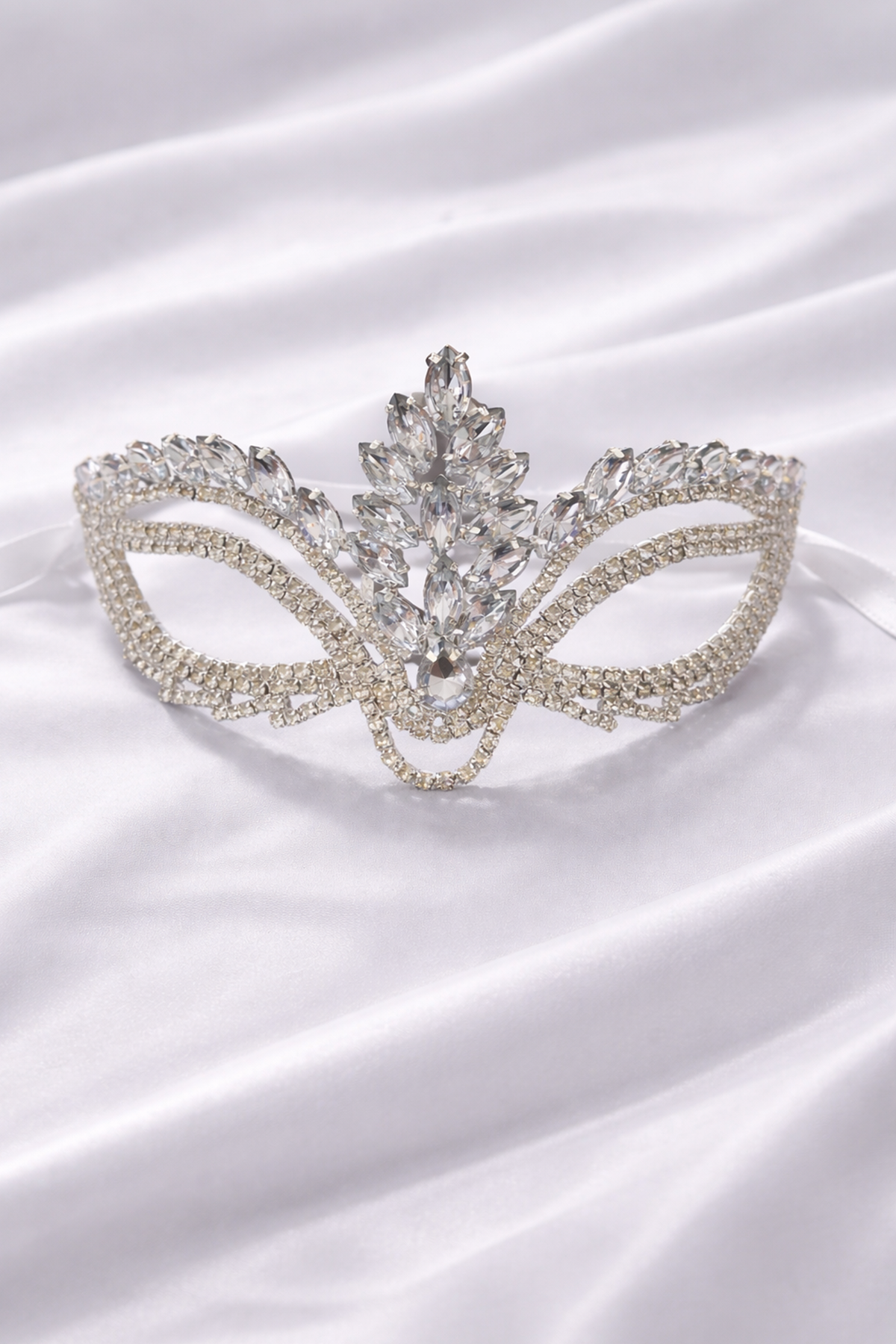 Gümüş Renk Taşlı Parti Maskesi