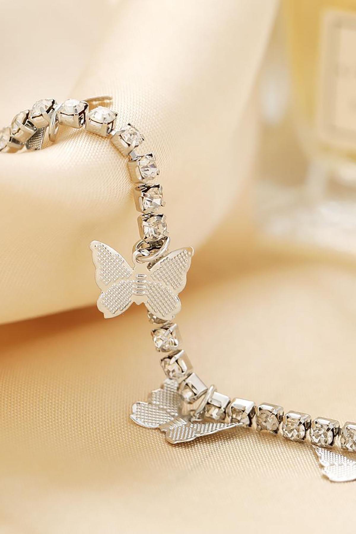 Gümüş Renk Kelebek Figürlü Taşlı Su Yolu Kolye