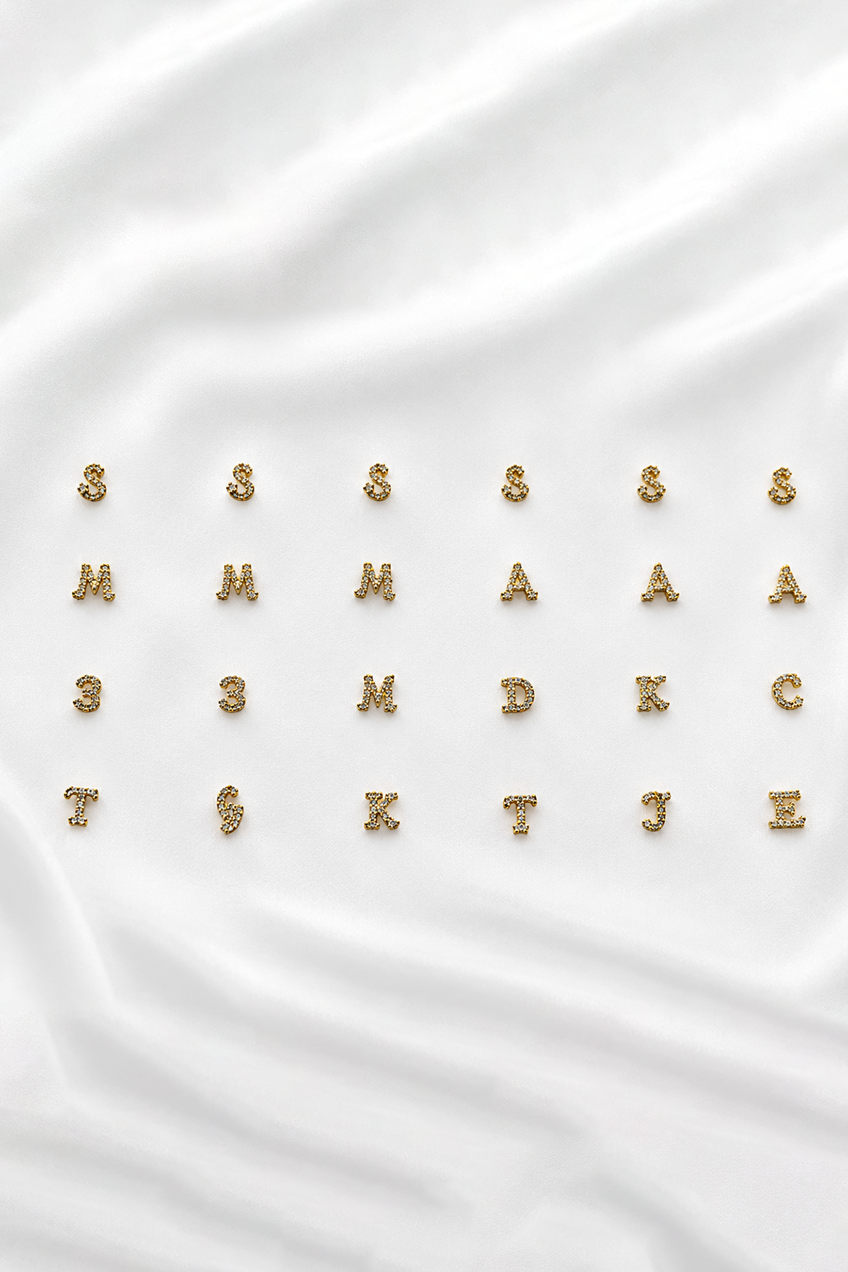 24lü Altın Renk Harfli Tragus Küpe Set