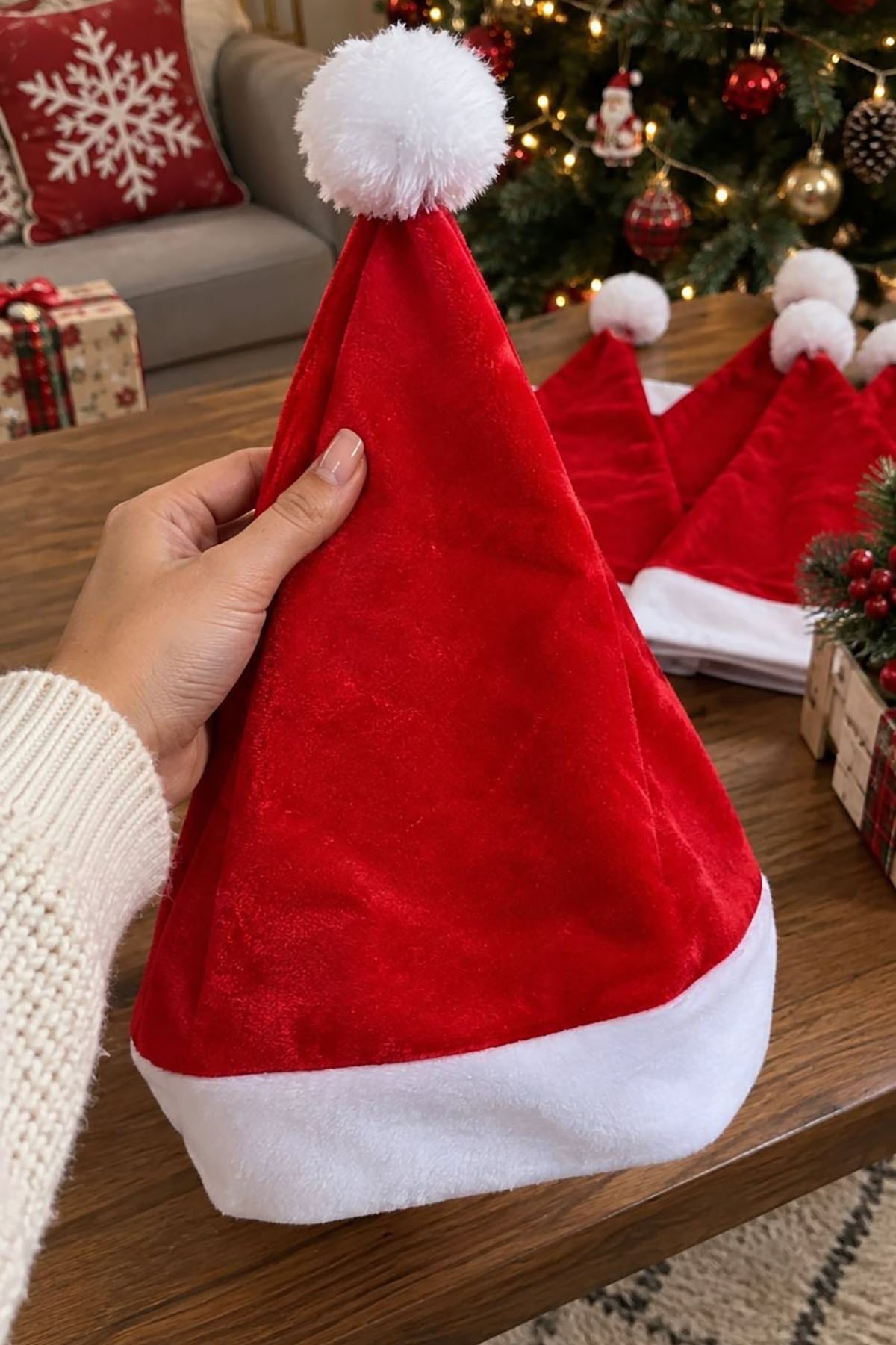 Kırmızı Renk Noel Baba Şapkası