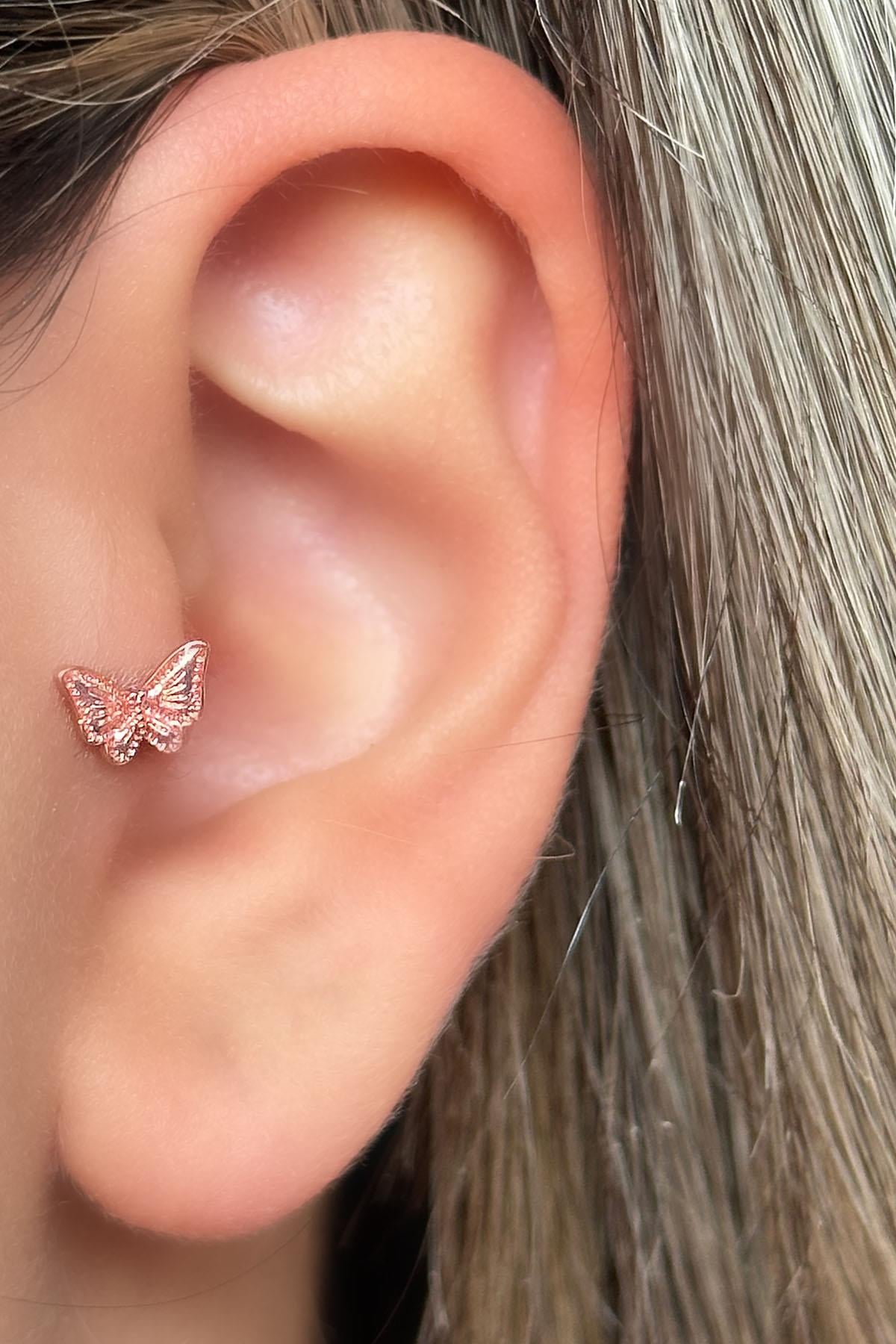 Altın Renk Kelebek Figürlü Çelik Tragus/Kıkırdak Küpe/Piercing (Tek)