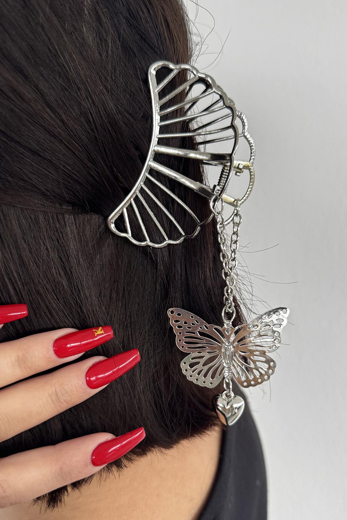 Gümüş Renk Kelebek Figürlü Sallantılı Metal Mandal Toka