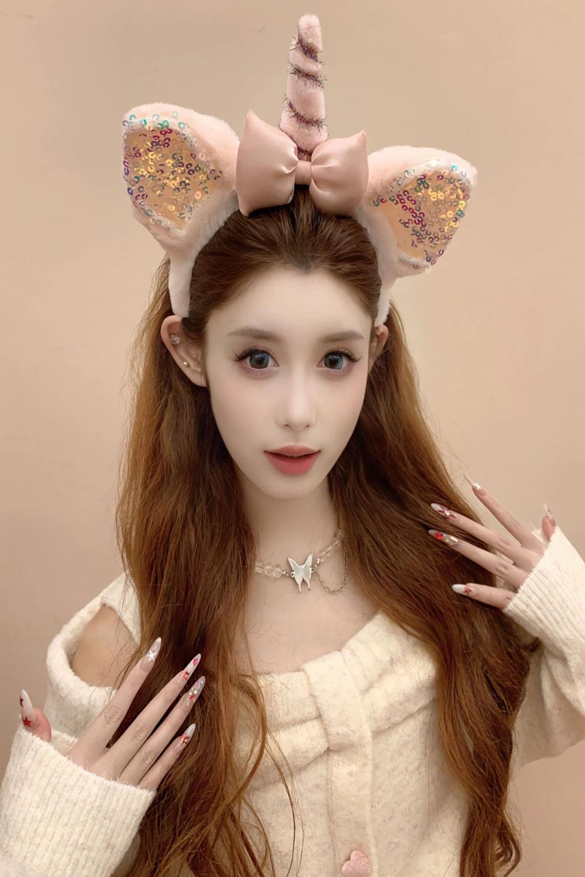 Pembe Renk Unicorn Figürlü Peluş Taç