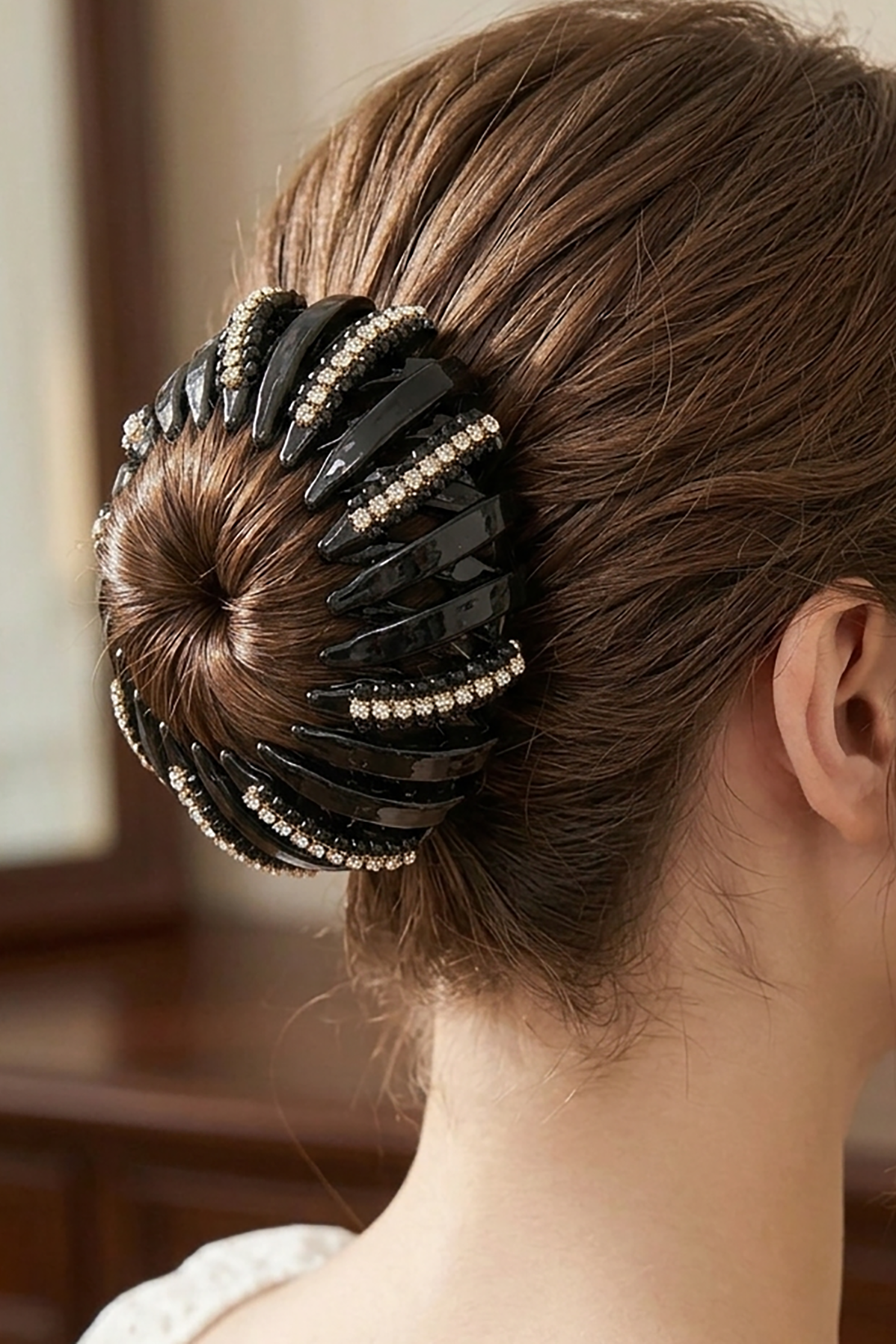 Siyah Renk Taş Detaylı Topuz Tokası