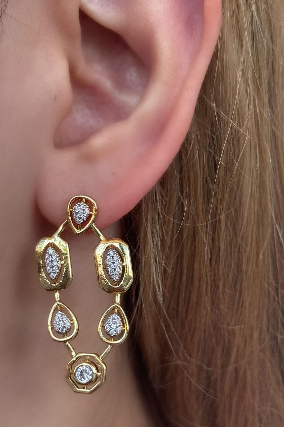 Altın Renk Taş Detaylı YSX Küpe (Çift)