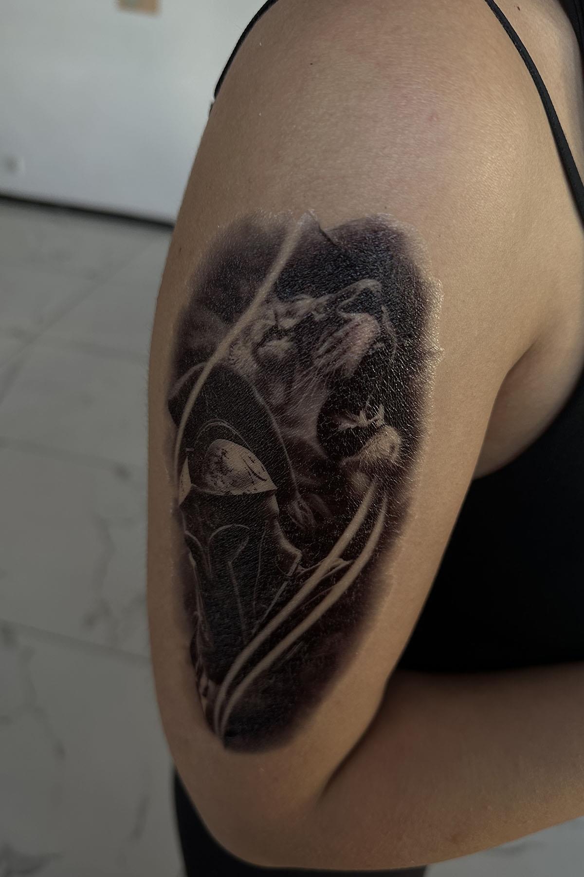 Geçici Aslan Figürlü Dövme Tattoo