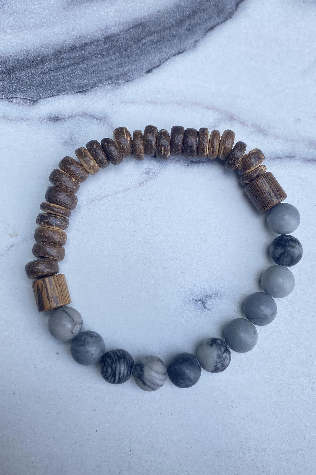 Gri Ve Kahve Renk Boncuk Detaylı Erkek Bileklik