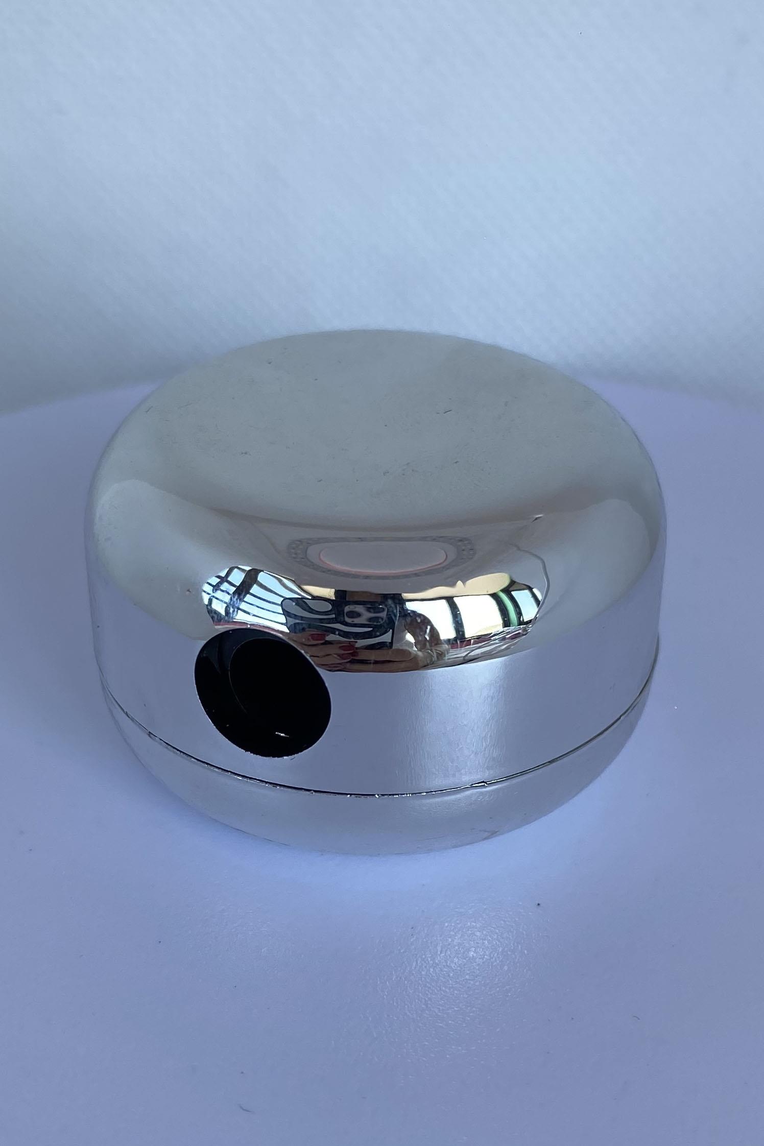 Gümüş Renk Kapaklı Kalemtıraş