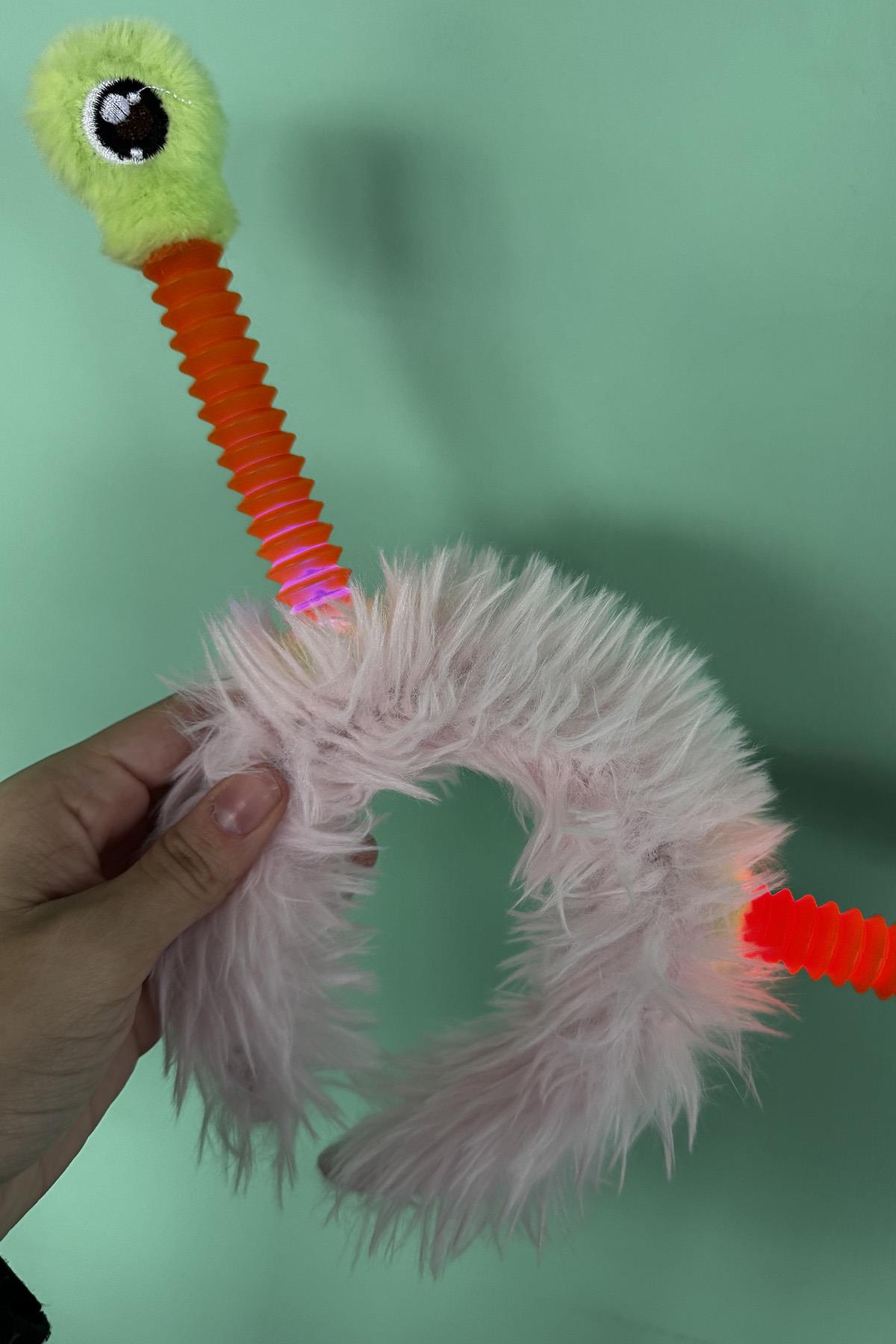 Pembe Renk Kulakları Oynayan Işıklı Peluş Taç