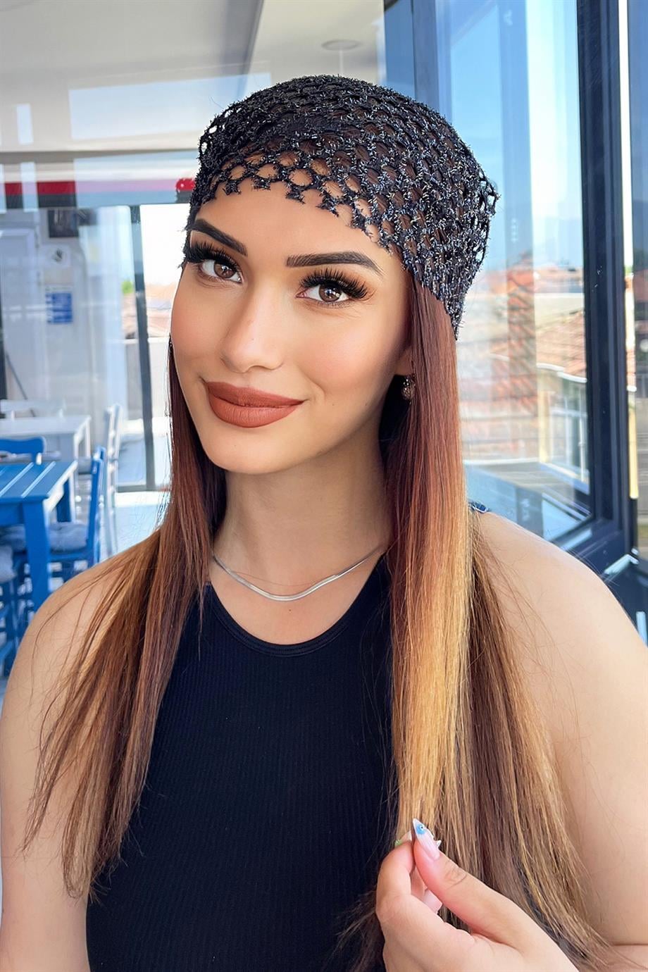 Siyah Renk Simli Fular