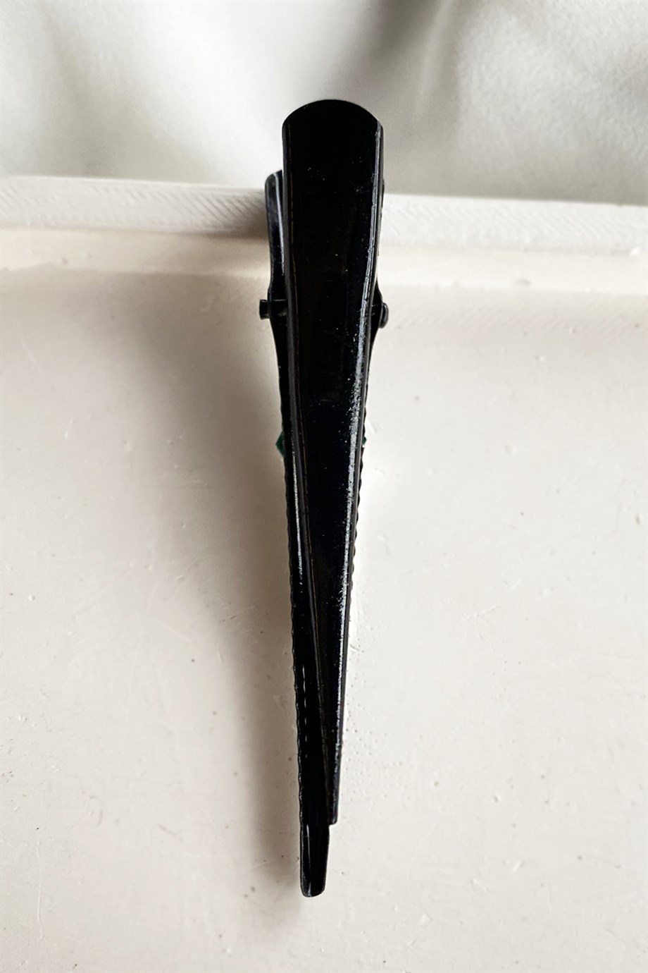 Siyah Renk Taşlı Pens Toka 