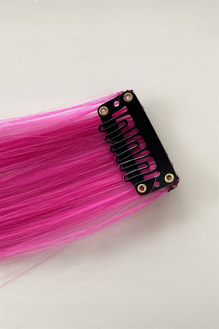 Yan Çıt Çıt Postiş / Pembe Renk / 50 Cm