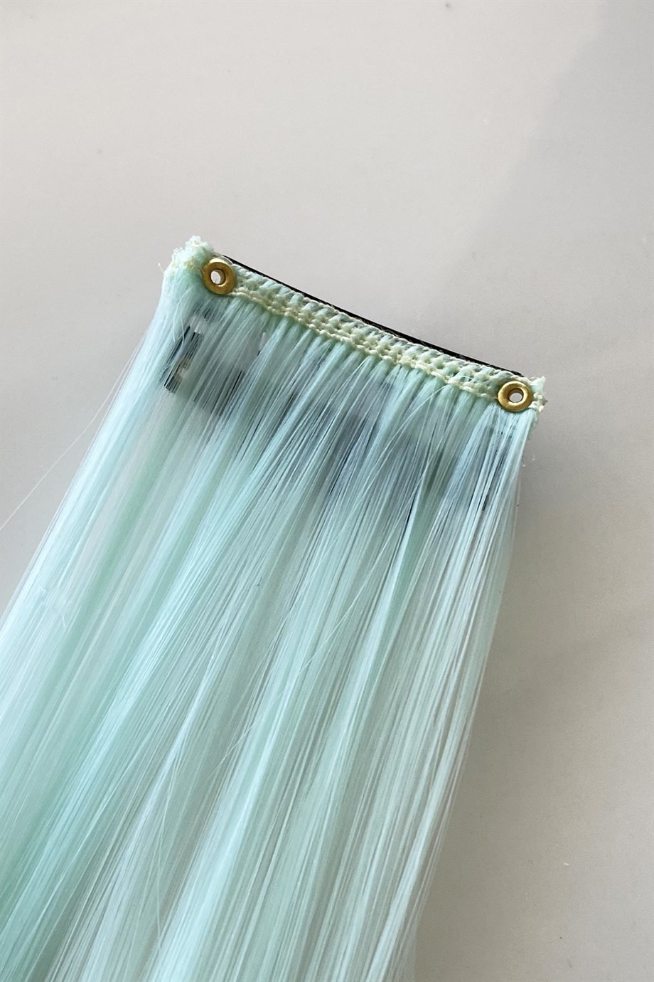 Yan Çıt Çıt Postiş / Su Yeşil Renk / 50 Cm