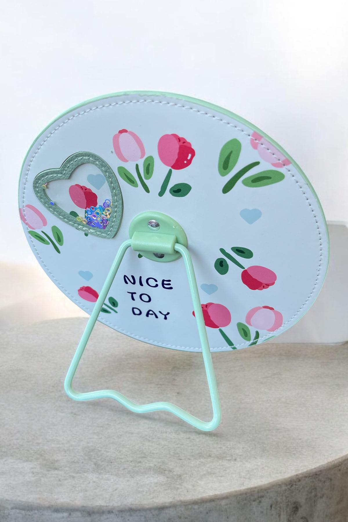 Yeşil Renk Karışık Figürlü Yuvarlak Masa Aynası