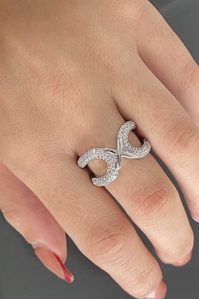 Gümüş Renk Çarpı Figürlü Taş Detaylı Ayarlanabilir Çelik Yüzük