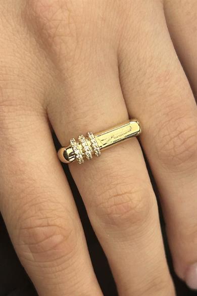 Altın Renk Taş Detaylı Xuping Yüzük (7 Numara)