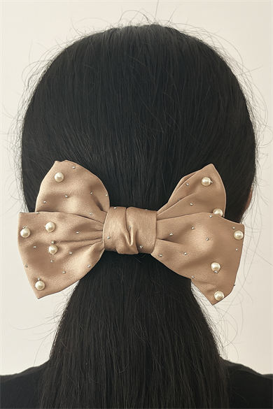 Bej Renk Kurdele Figürlü İnci Detaylı Otomat Toka