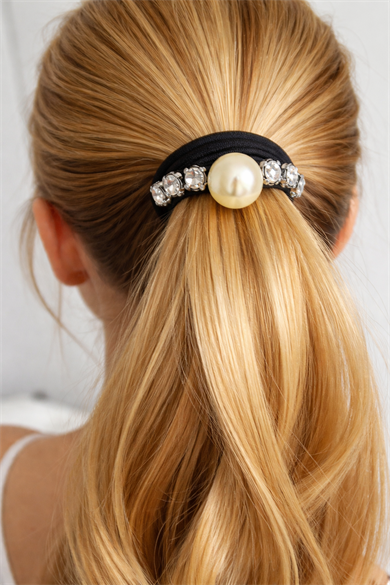 Siyah Renk İnci Ve Taş Detaylı Lastik Toka