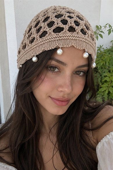 Bej Renk İnci Detaylı Örgü Saç Bandana
