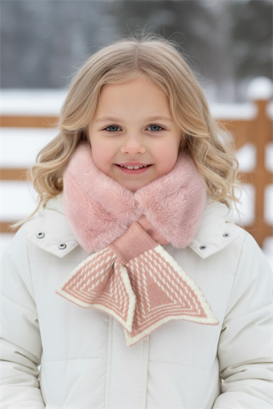 Pembe Ve Beyaz Renk Çocuk Peluş Atkı