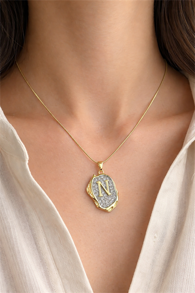 Altın Renk N Harf Taş Detaylı Çelik Kolye