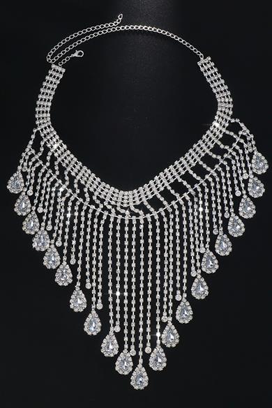 Gümüş Renk Taş Detaylı Tasarım Abiye Kolyec