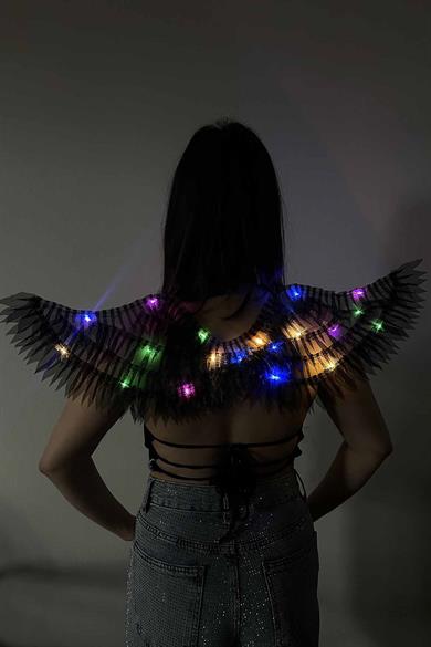 Siyah Renk Işıklı Melek Kanadı 