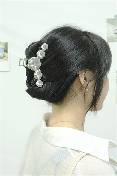 Gümüş Renk Deniz Kabuğu Figürlü Metal Mandal Toka