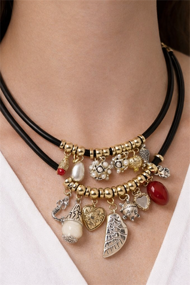 Siyah Renk İkili Tasarım Kolye