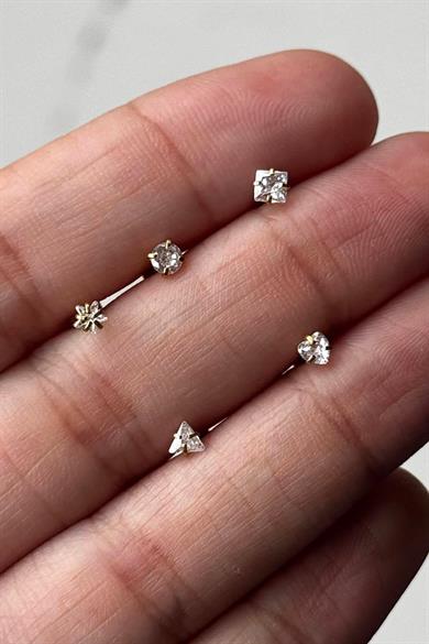 Altın Renk 5li Taş Detaylı Cerrahi Çelik Tragus/Kıkırdak Küpe/Piercing 