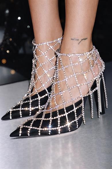 Gümüş Renk Taş Detaylı Ayak Aksesuarı