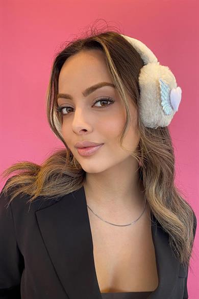 Krem Renk Kalp Detaylı Peluş Kulaklık